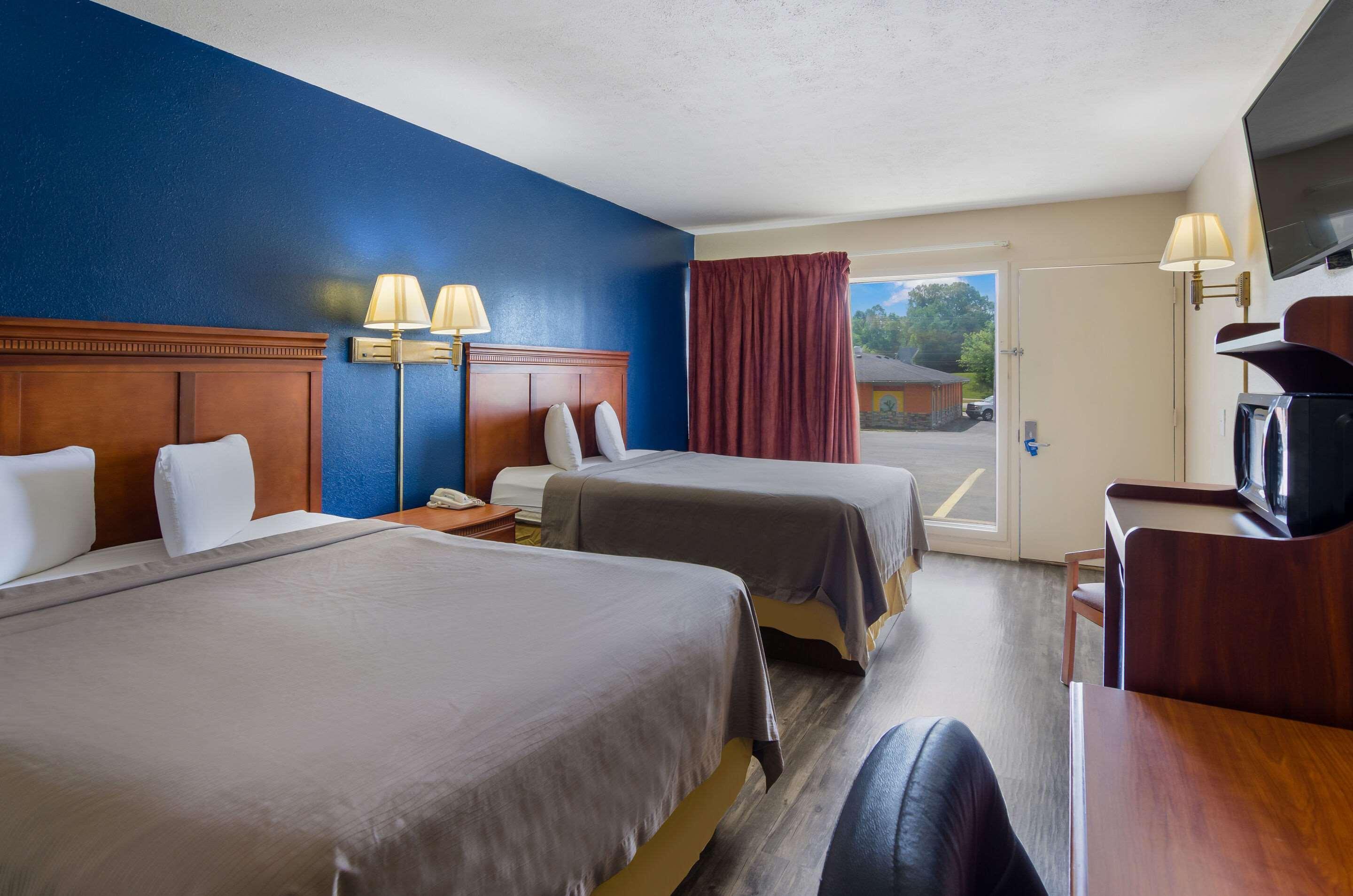 Rodeway Inn Church Hill - Tri Cities Area Екстериор снимка
