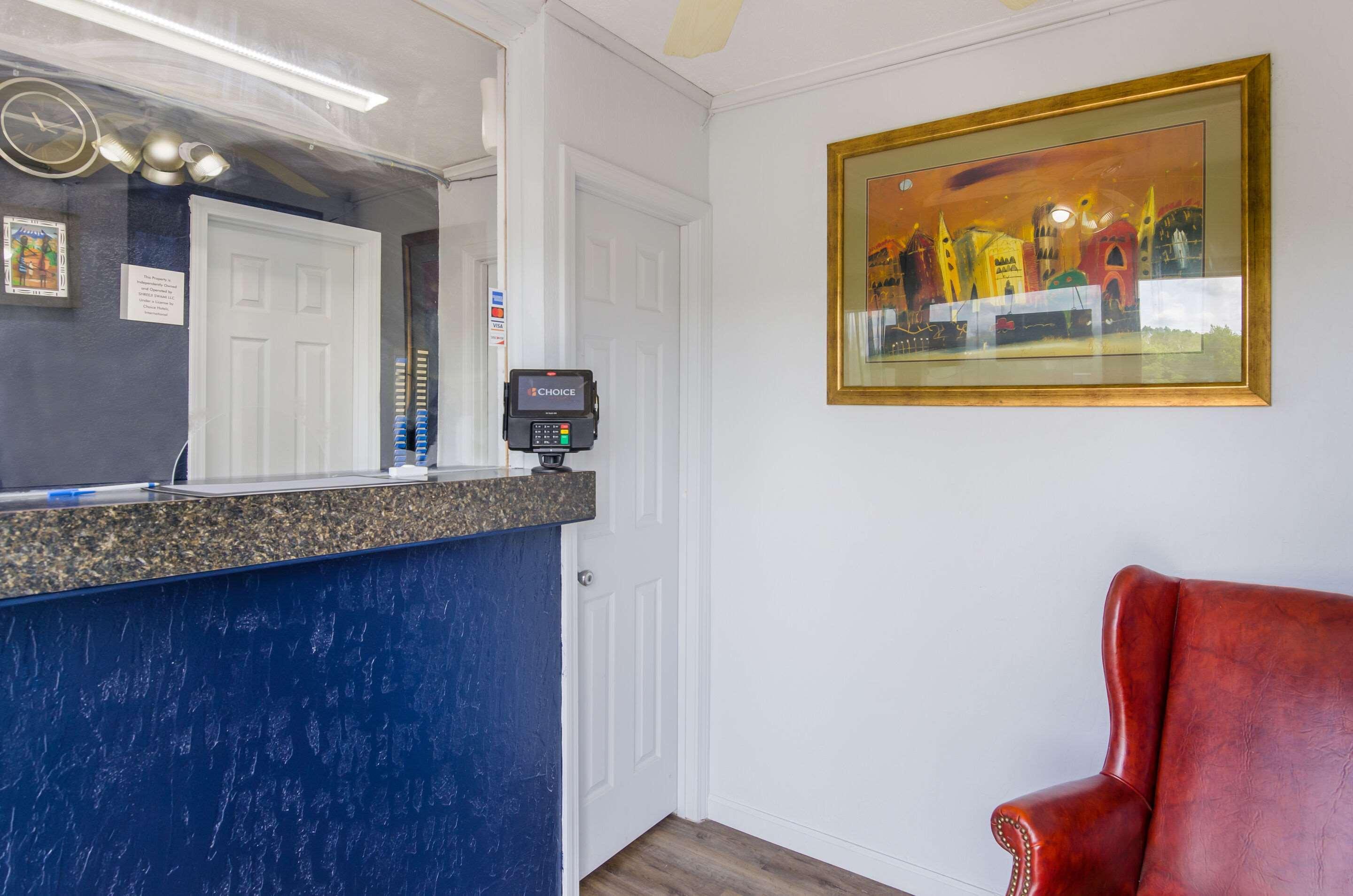 Rodeway Inn Church Hill - Tri Cities Area Екстериор снимка