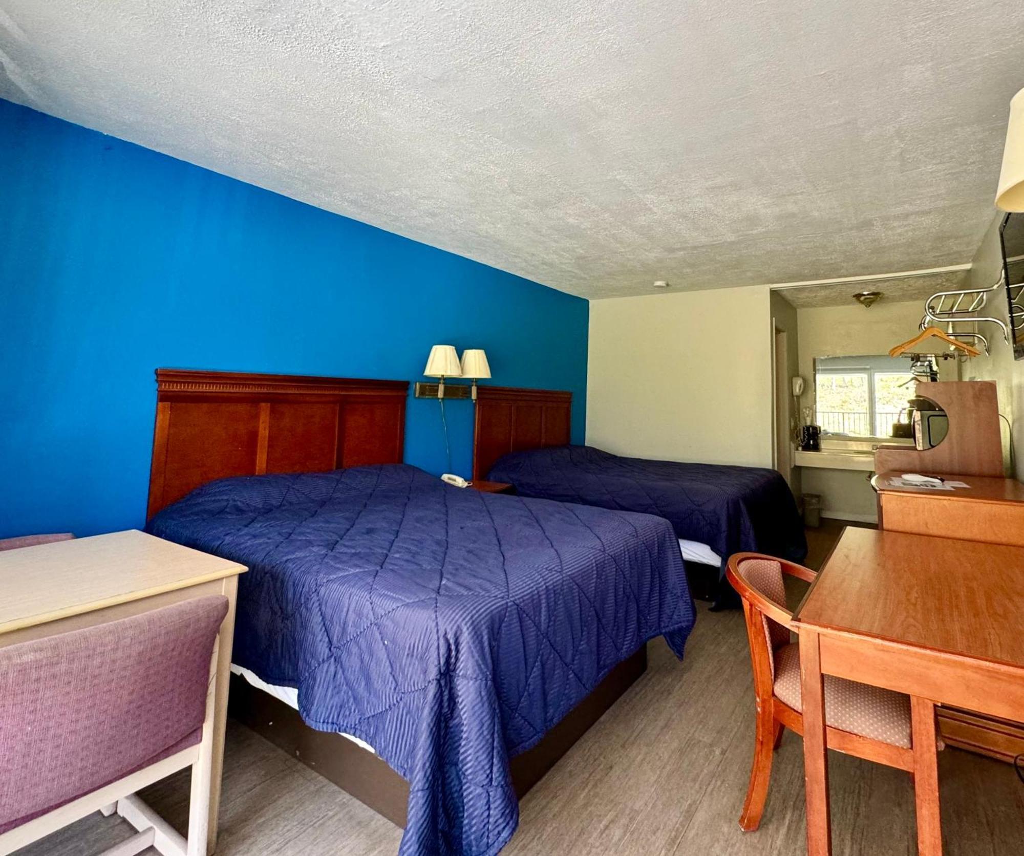 Rodeway Inn Church Hill - Tri Cities Area Екстериор снимка
